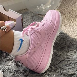 Air Force 1 Pink (MAKE AN OFFER ☺️)